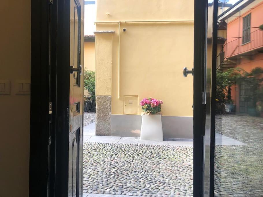 מילאנו Cozy Loft Navigli, Close To Duomo And Bocconi - Italy Flat Vacation מראה חיצוני תמונה